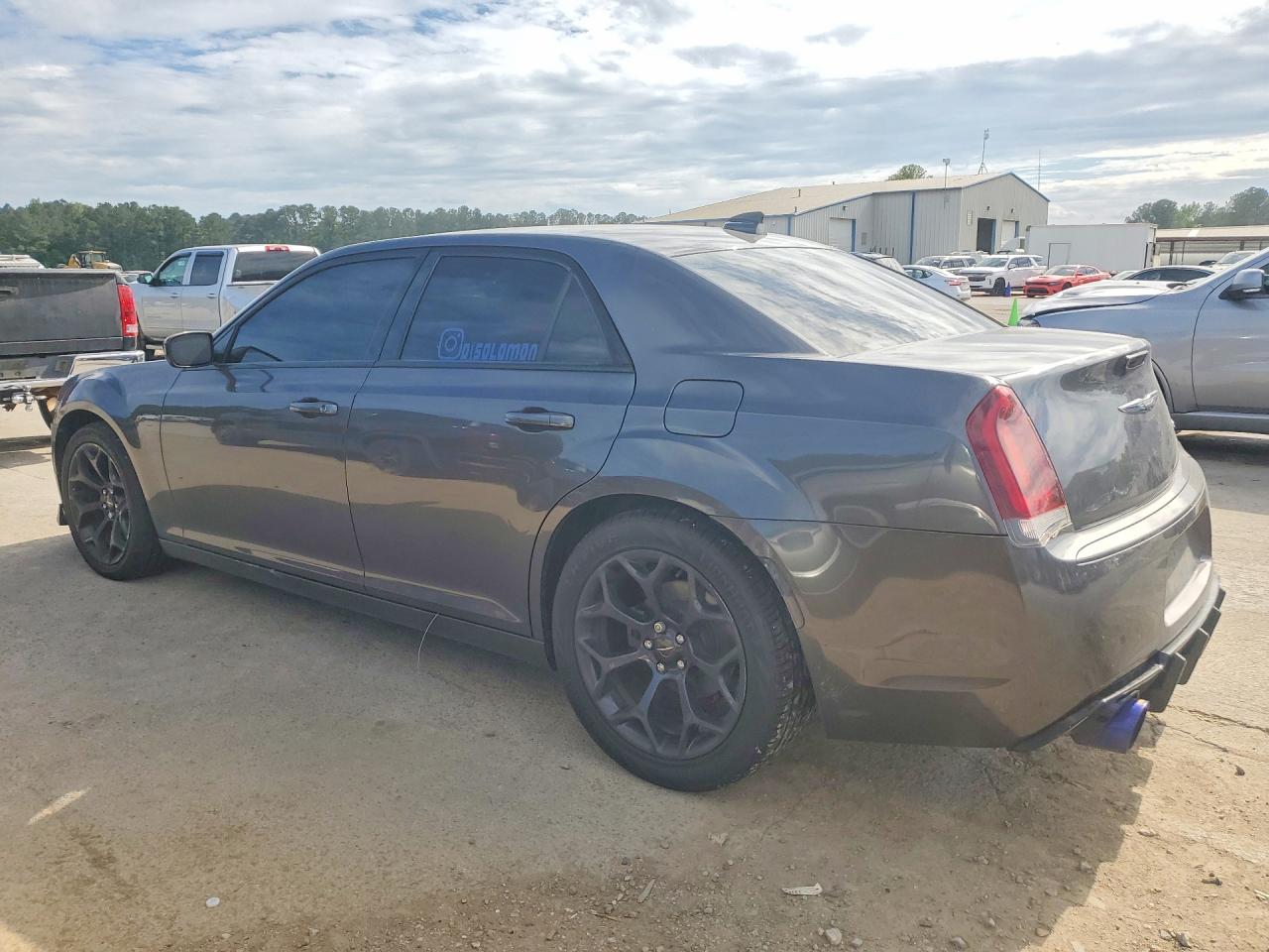 2019 CHRYSLER 300