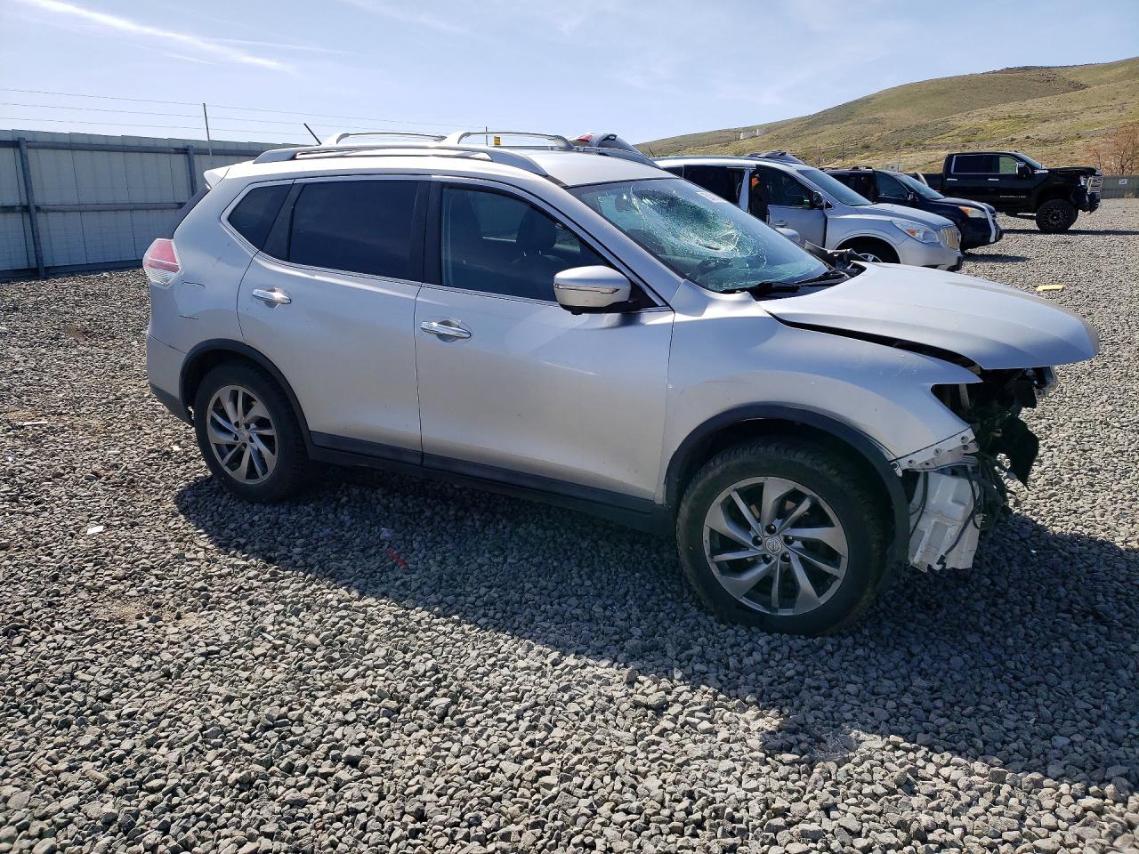 2014 NISSAN ROGUE