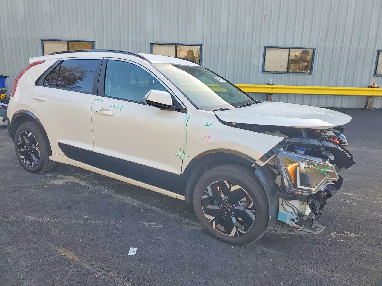 2025 KIA NIRO