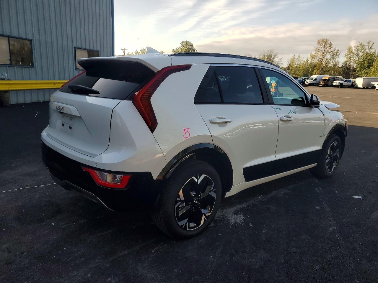 2025 KIA NIRO