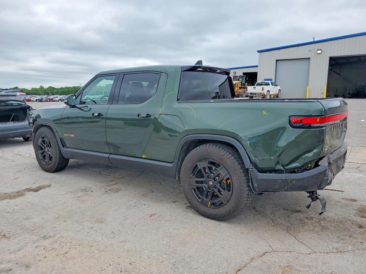 2023 RIVIAN RIT