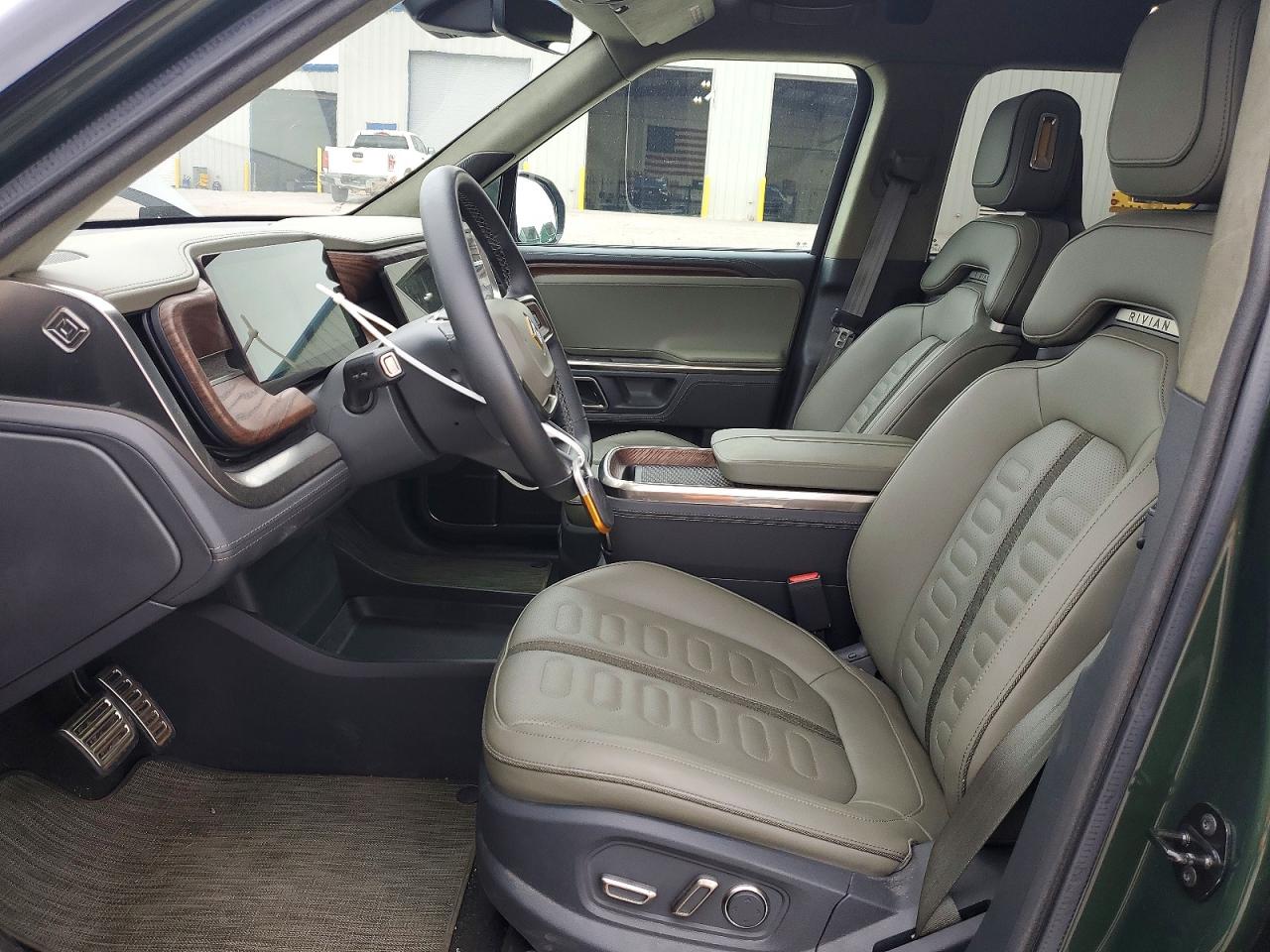 2023 RIVIAN RIT