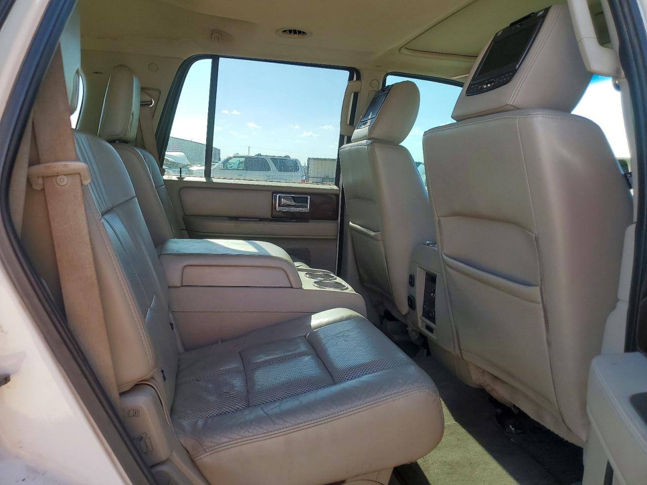 2014 LINCOLN NAVIGATOR