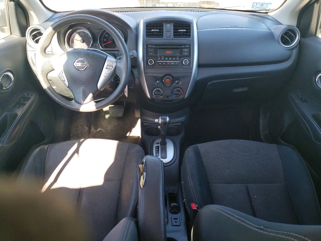 2016 NISSAN VERSA
