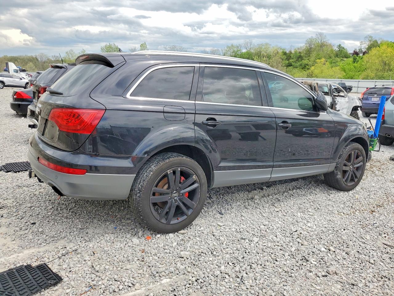 2012 AUDI Q7