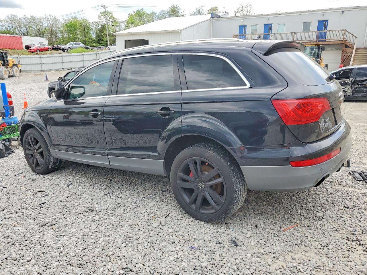 2012 AUDI Q7