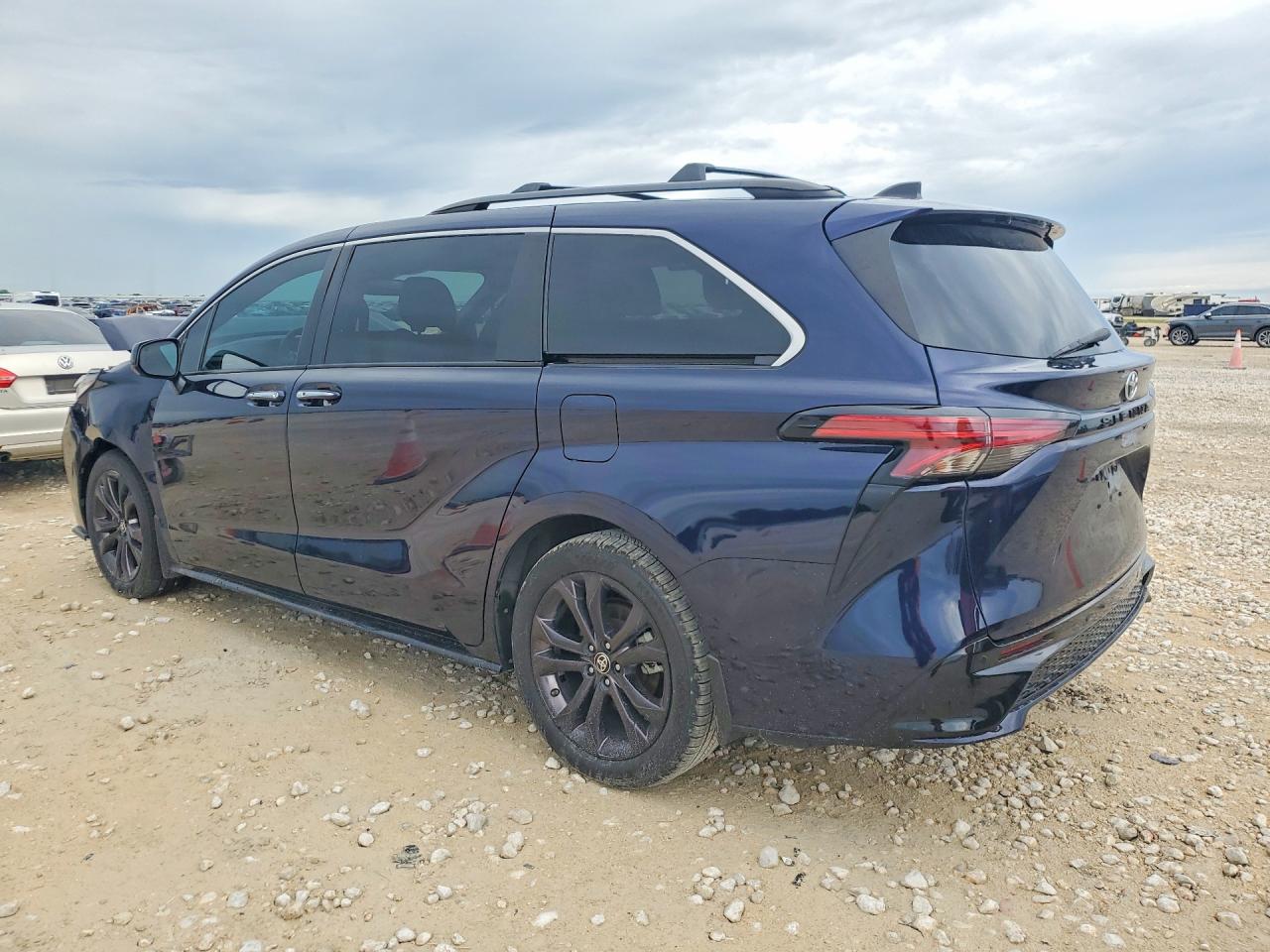 2022 TOYOTA SIENNA