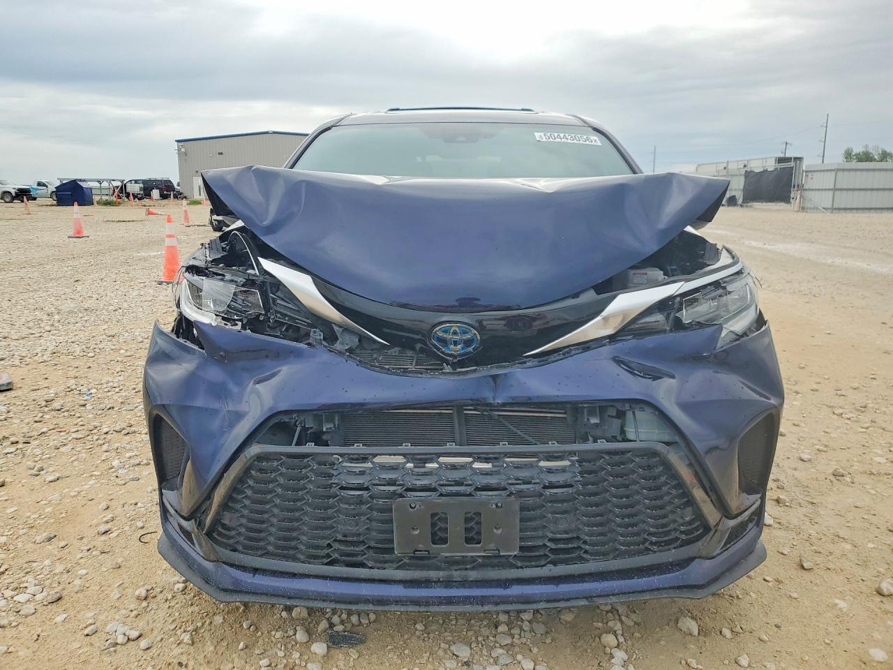 2022 TOYOTA SIENNA