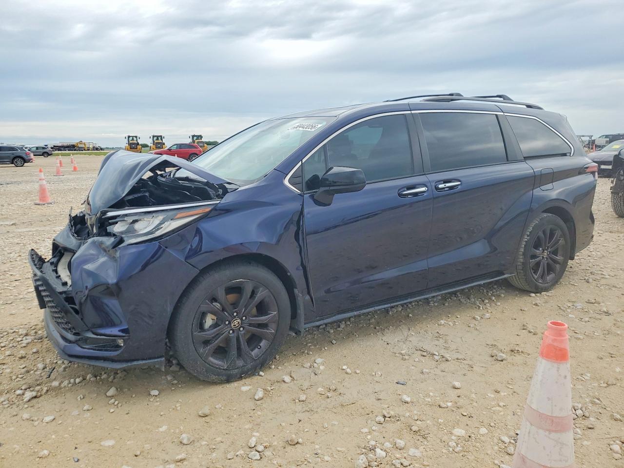 2022 TOYOTA SIENNA