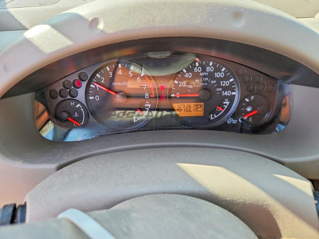 2010 NISSAN FRONTIER