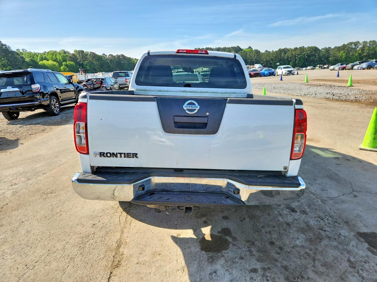 2010 NISSAN FRONTIER