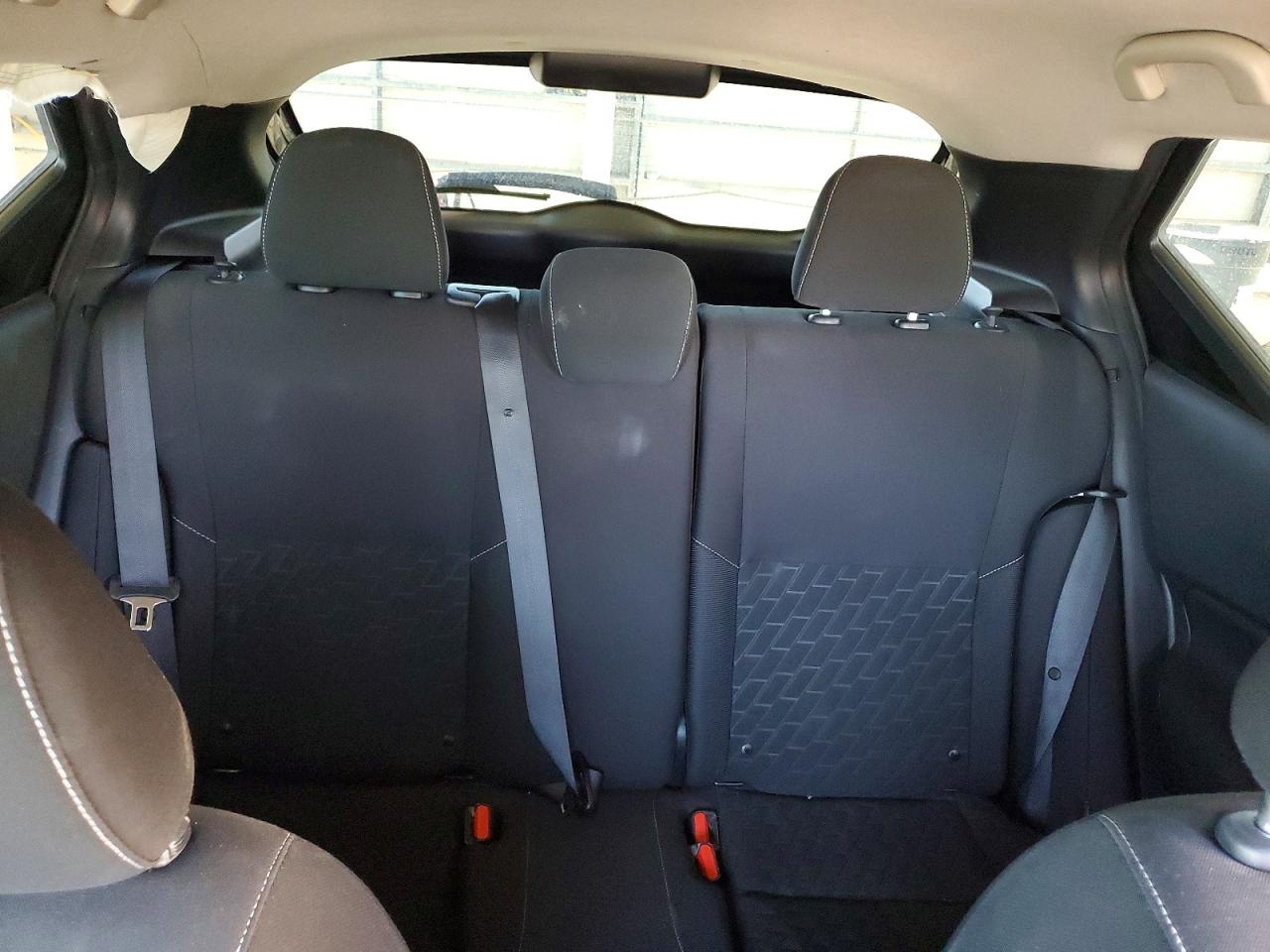2021 NISSAN KICKS