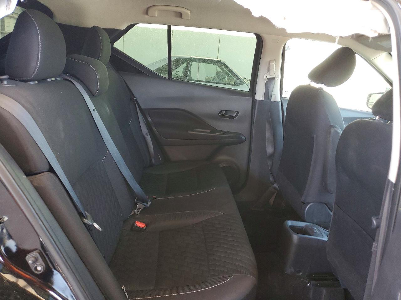 2021 NISSAN KICKS
