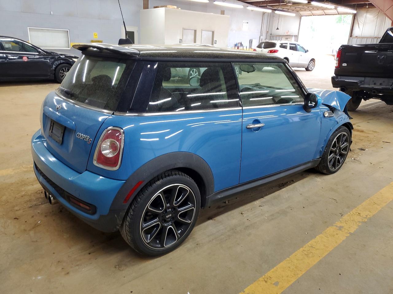 2012 MINI COOPER