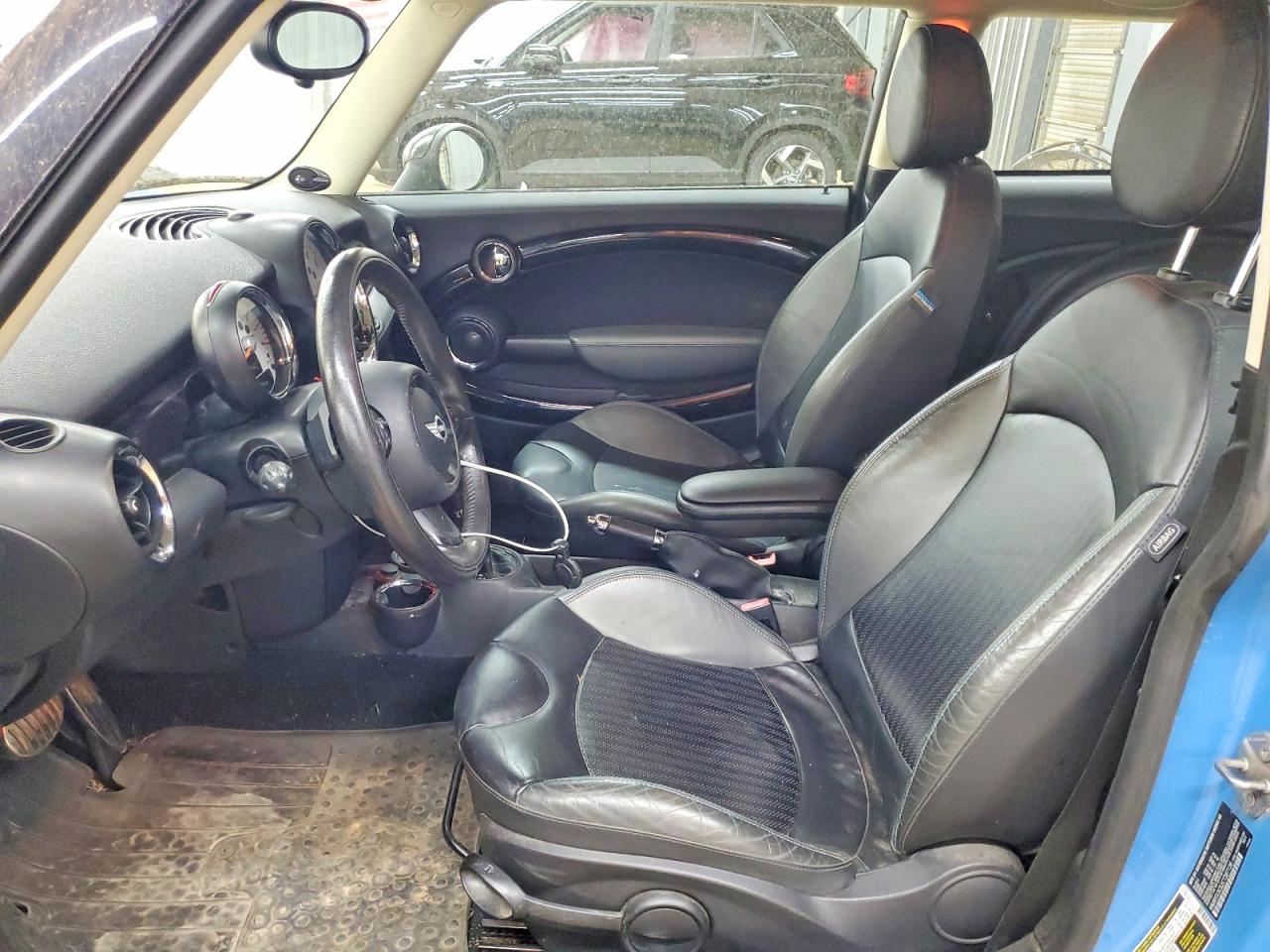 2012 MINI COOPER