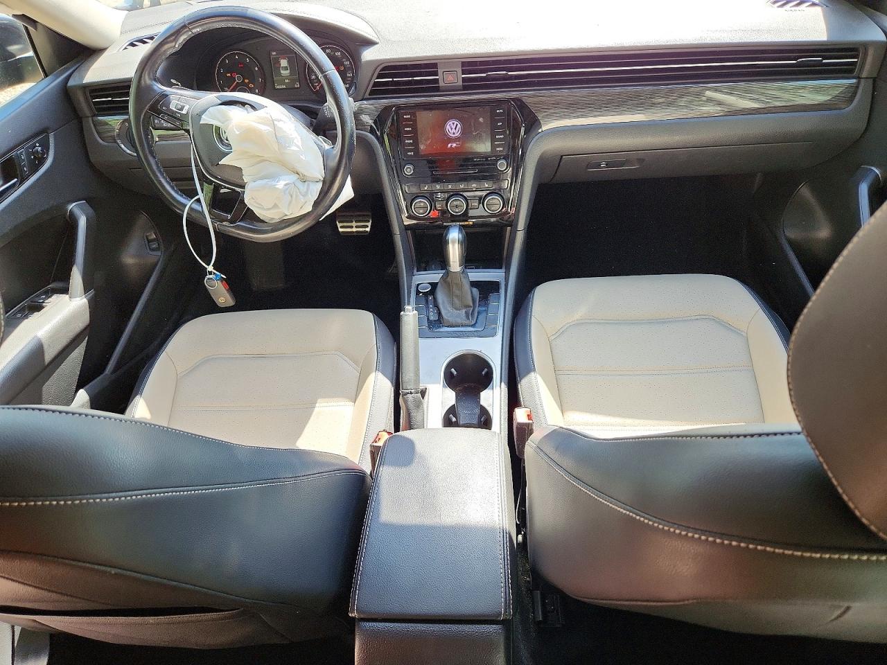 2020 VOLKSWAGEN PASSAT
