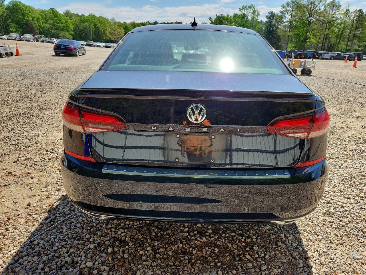 2020 VOLKSWAGEN PASSAT