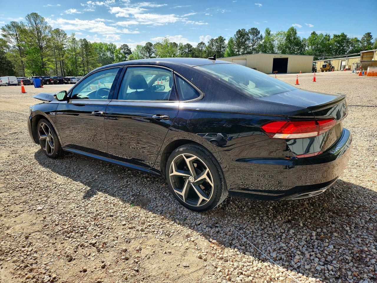 2020 VOLKSWAGEN PASSAT