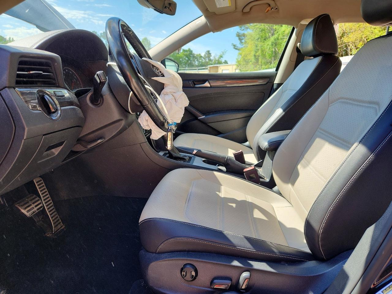 2020 VOLKSWAGEN PASSAT