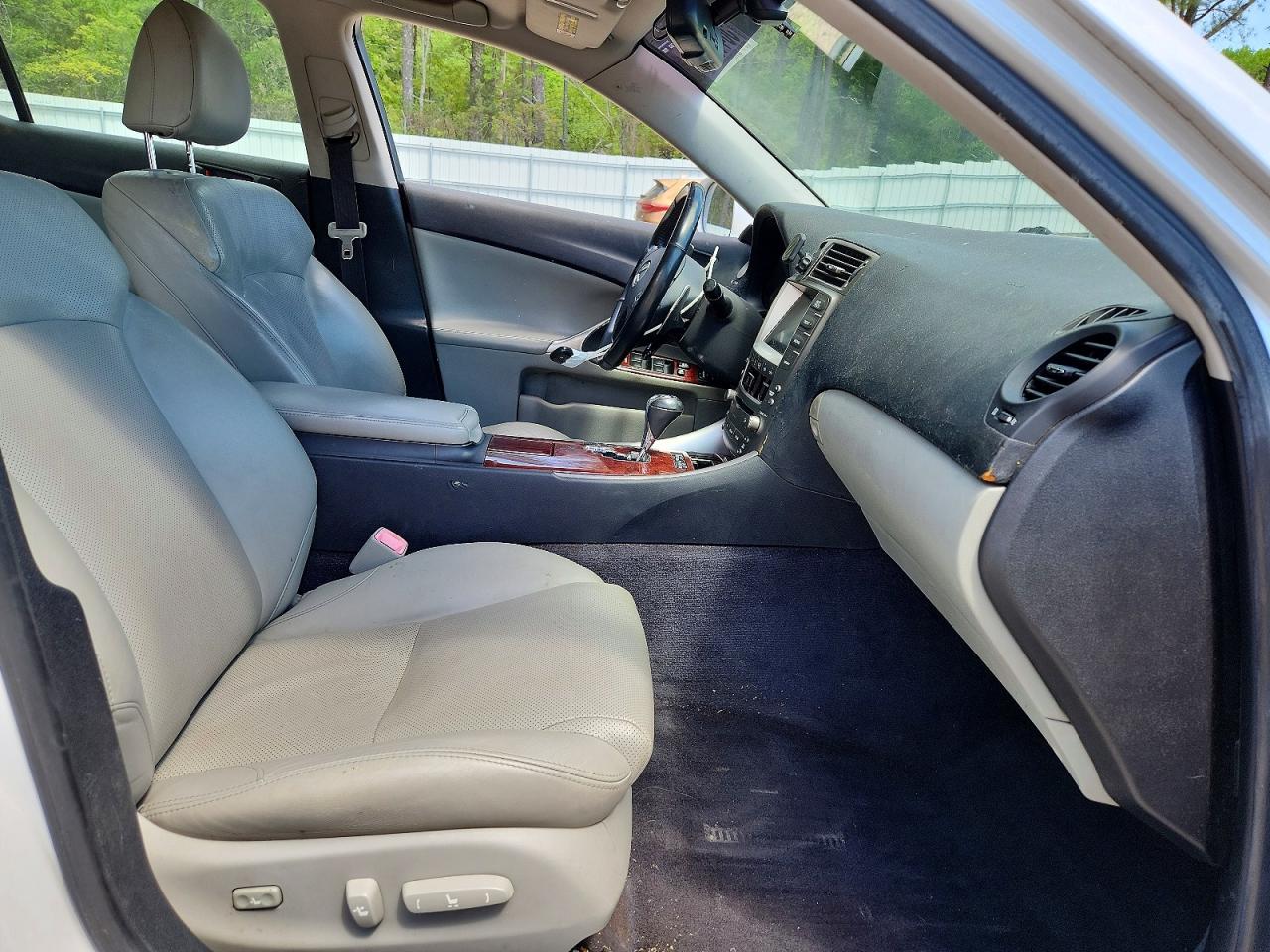 2006 LEXUS IS