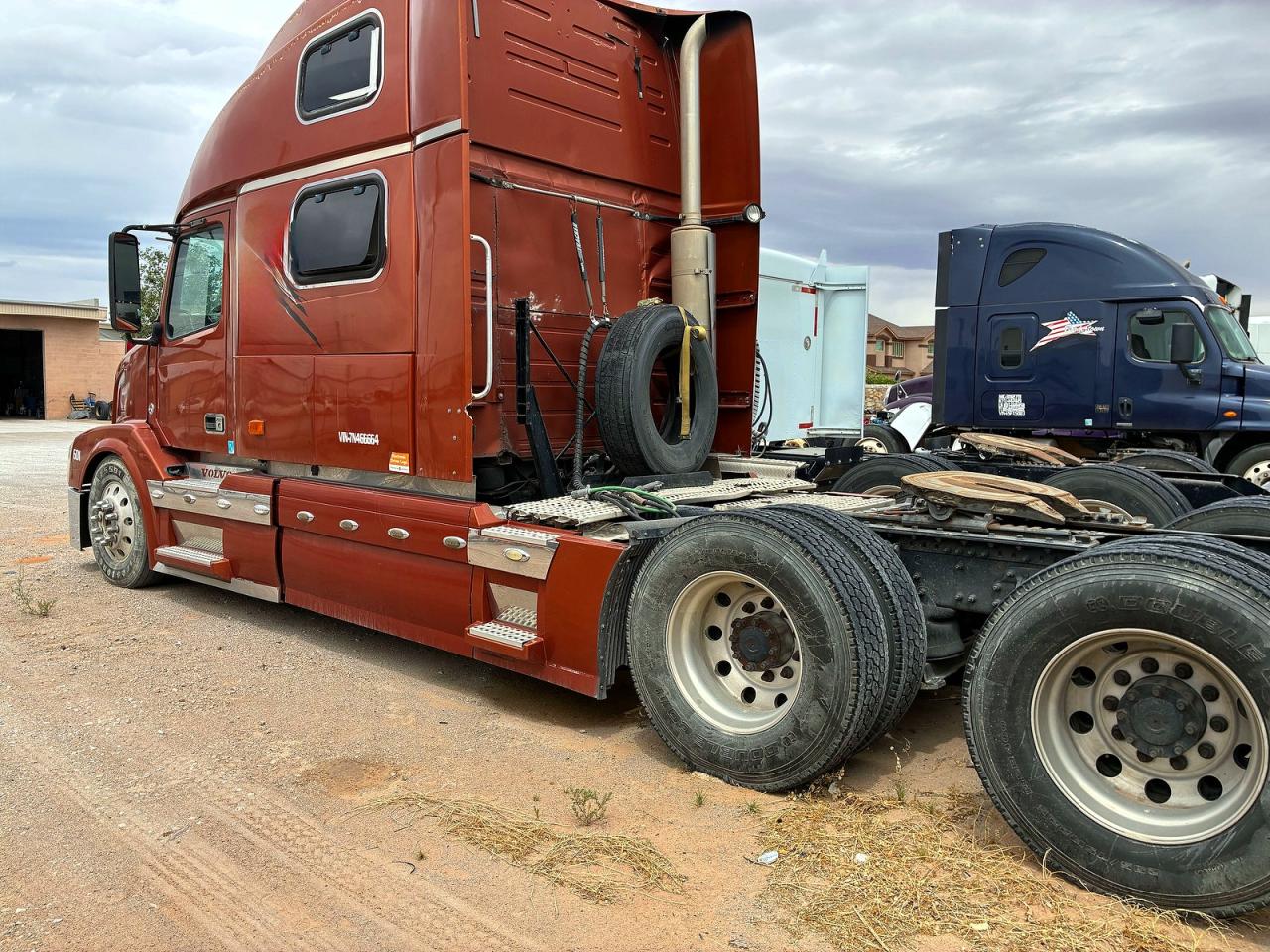 2007 VOLVO VN