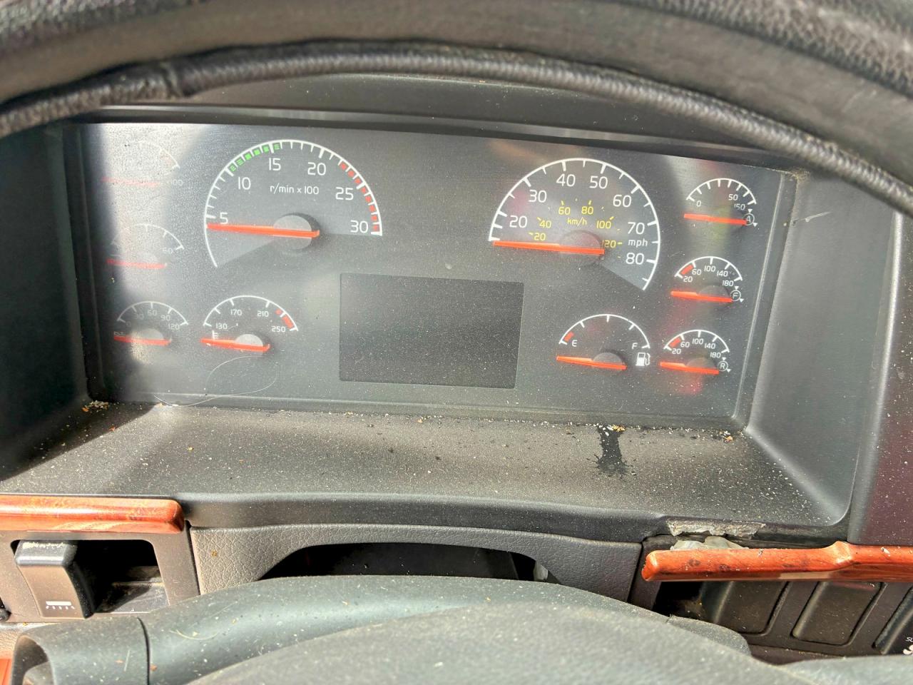 2007 VOLVO VN