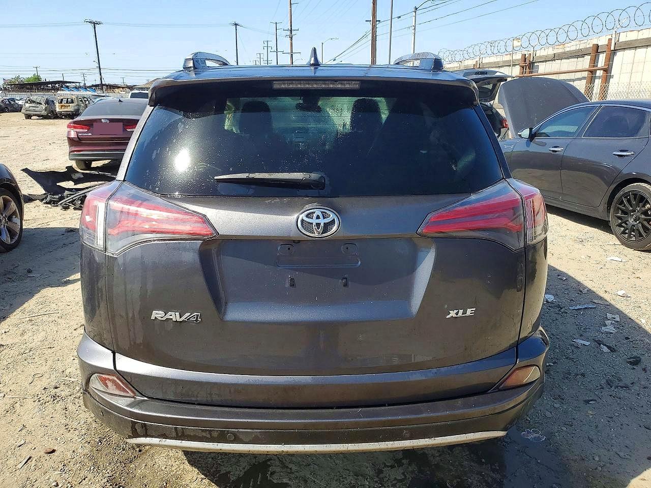 2016 TOYT RAV4
