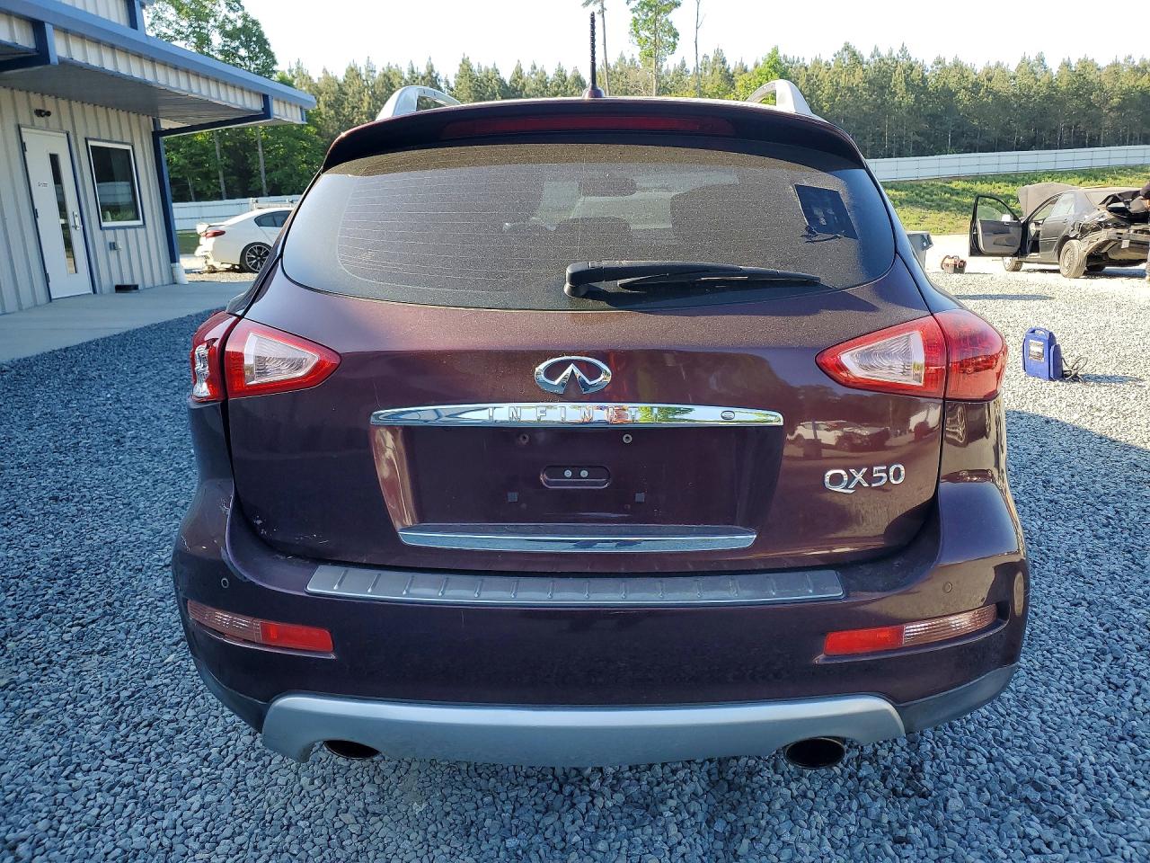 2016 INFINITI QX50 BASE