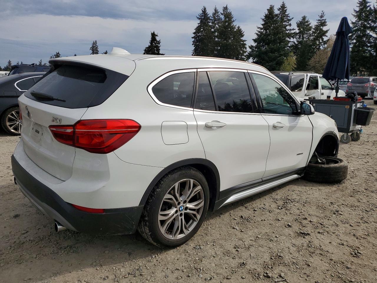 2016 BMW X1