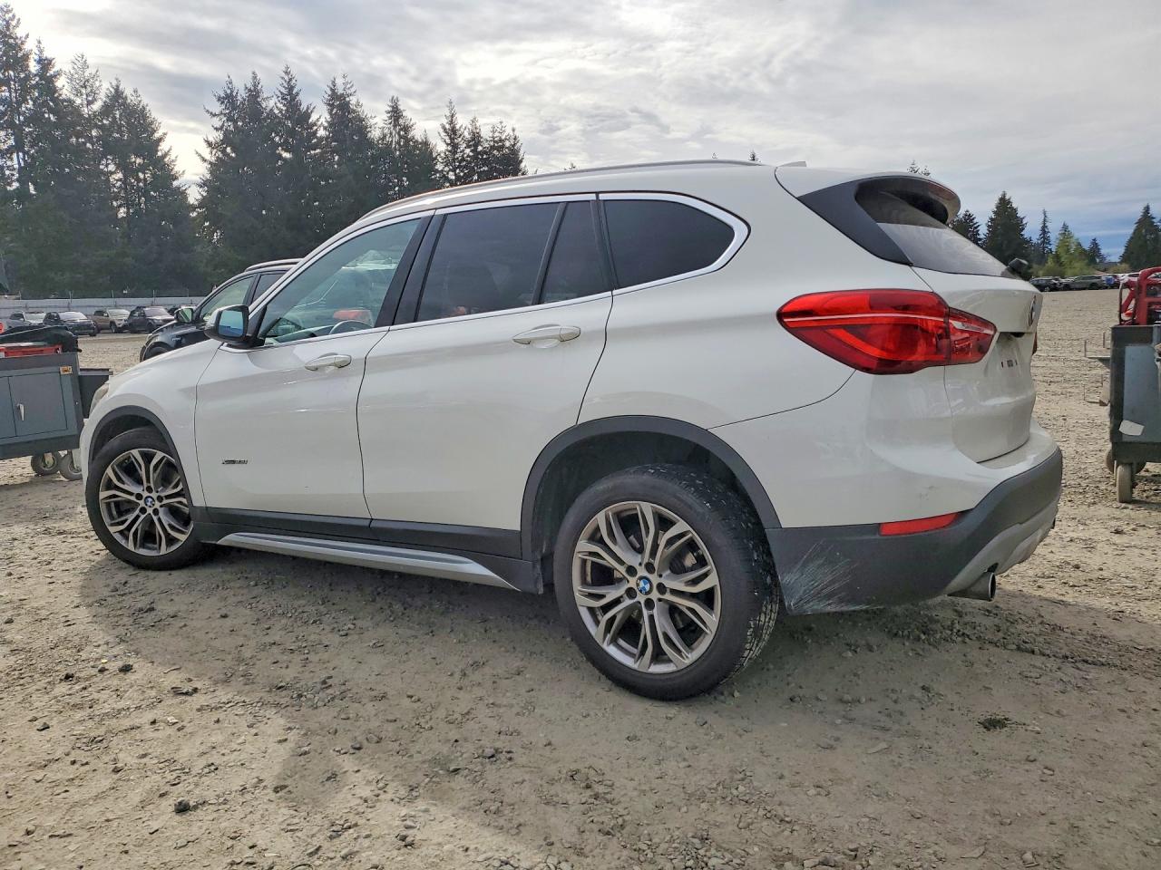2016 BMW X1