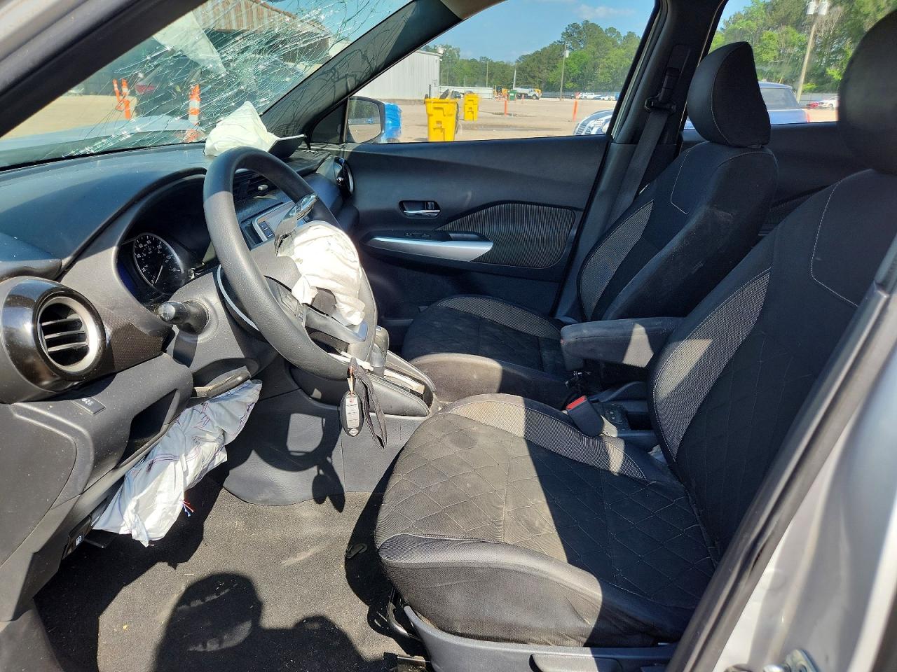 2018 NISSAN KICKS