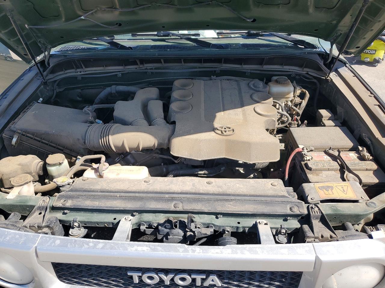 2014 TOYOTA FJ CRUISER