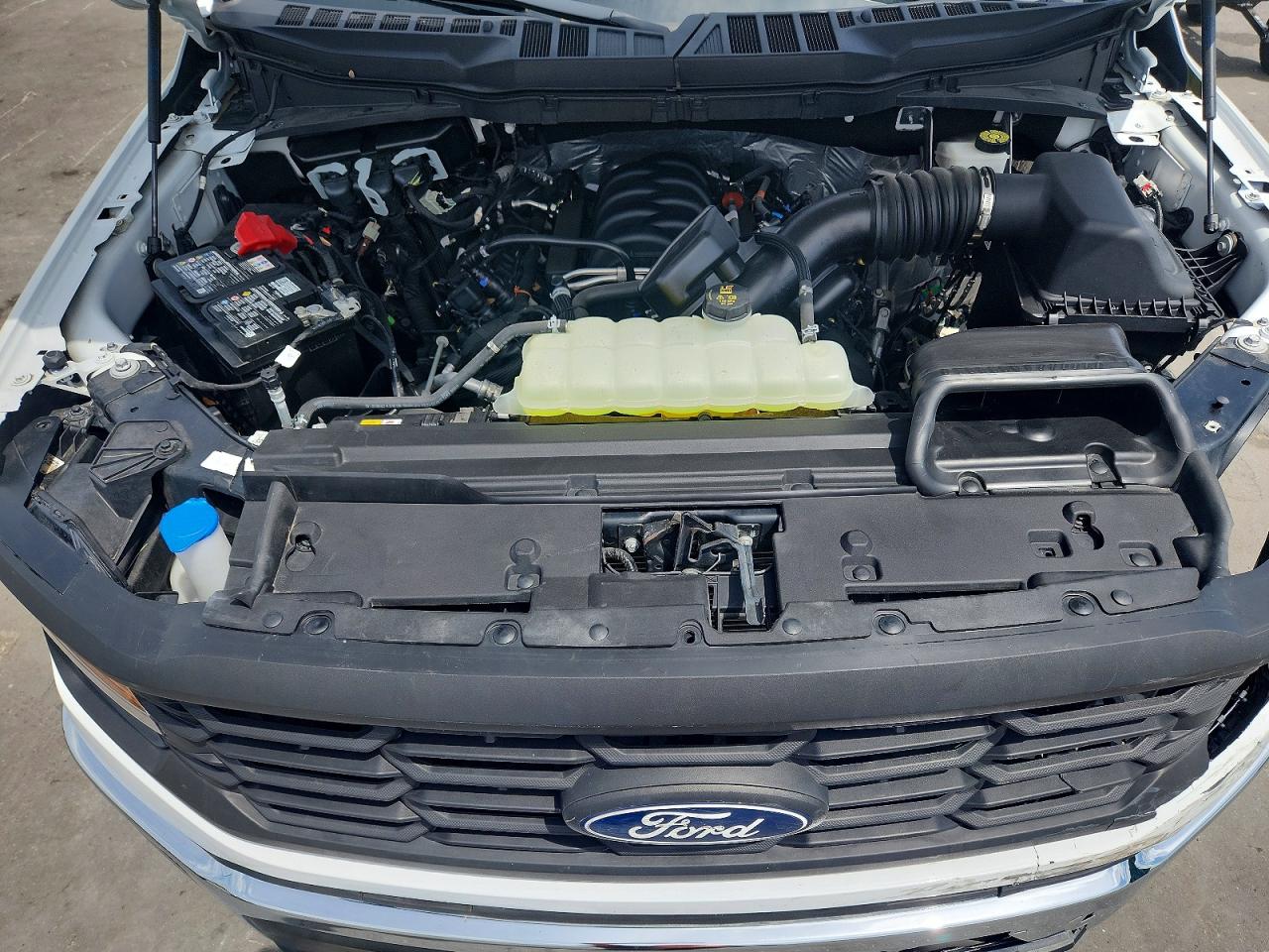 2024 FORD F150