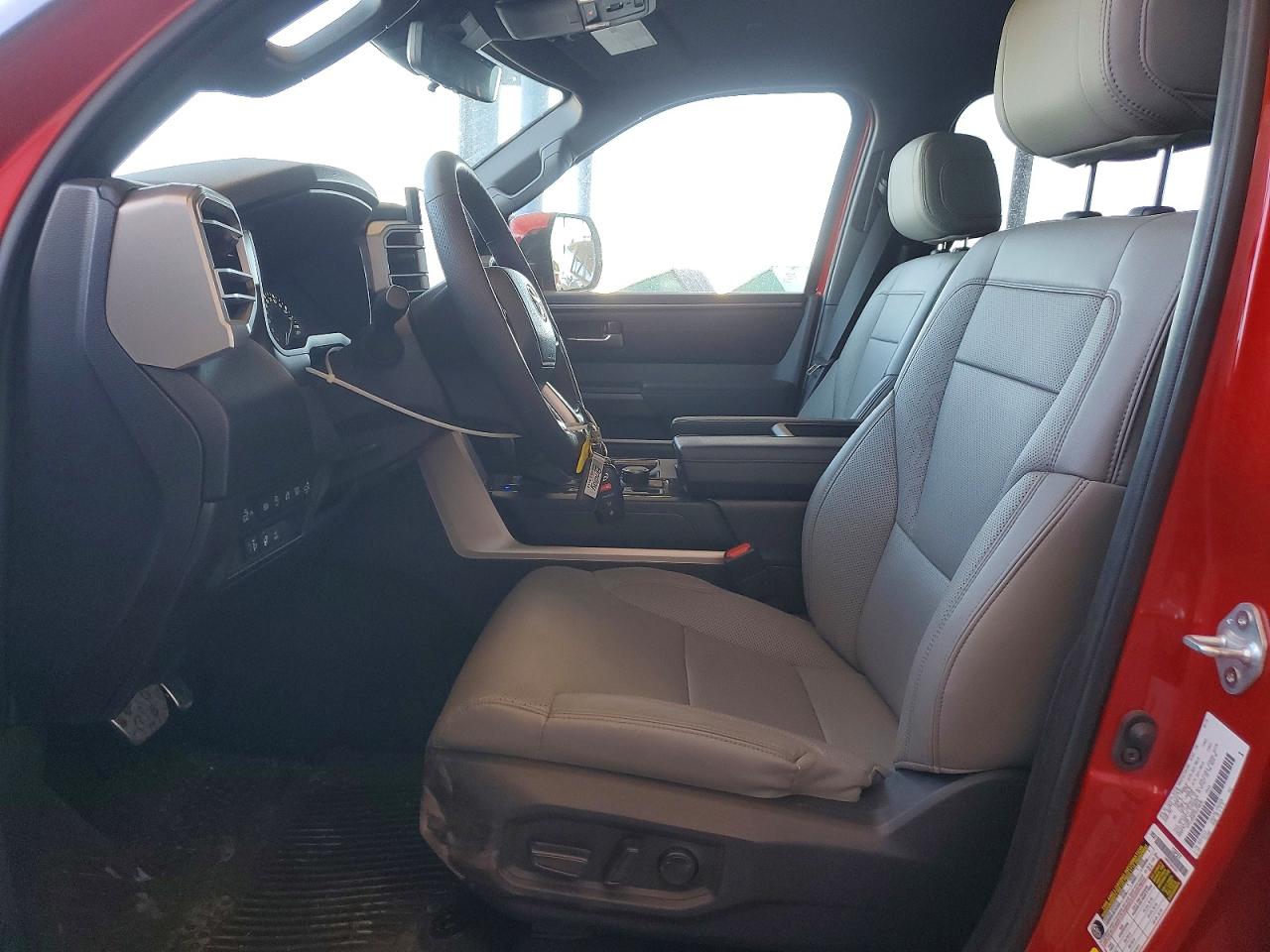 2025 TOYOTA TUNDRA