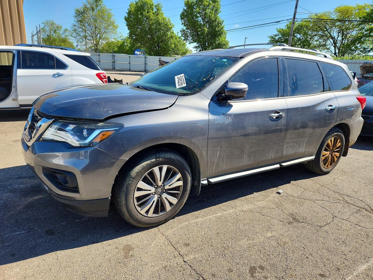 2017 NISSAN PATHFINDER