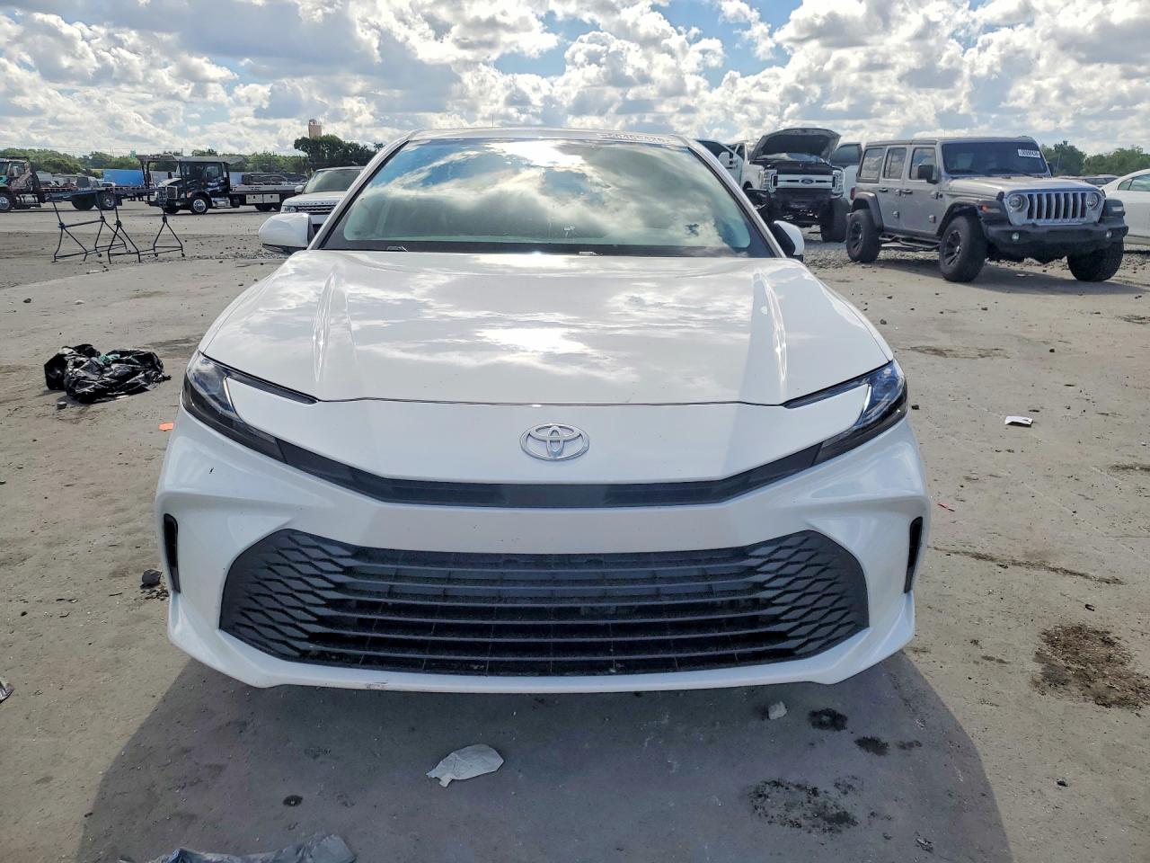 2026 TOYOTA CAMRY
