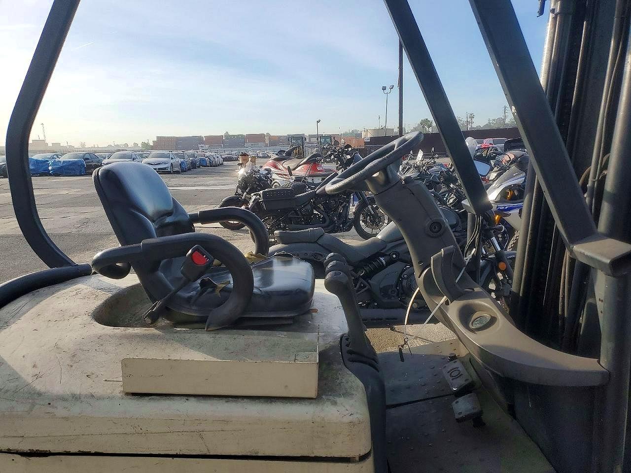 2004 CROWN SC4040
