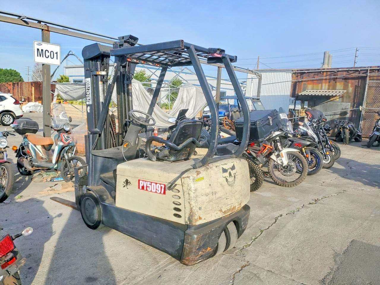 2004 CROWN SC4040
