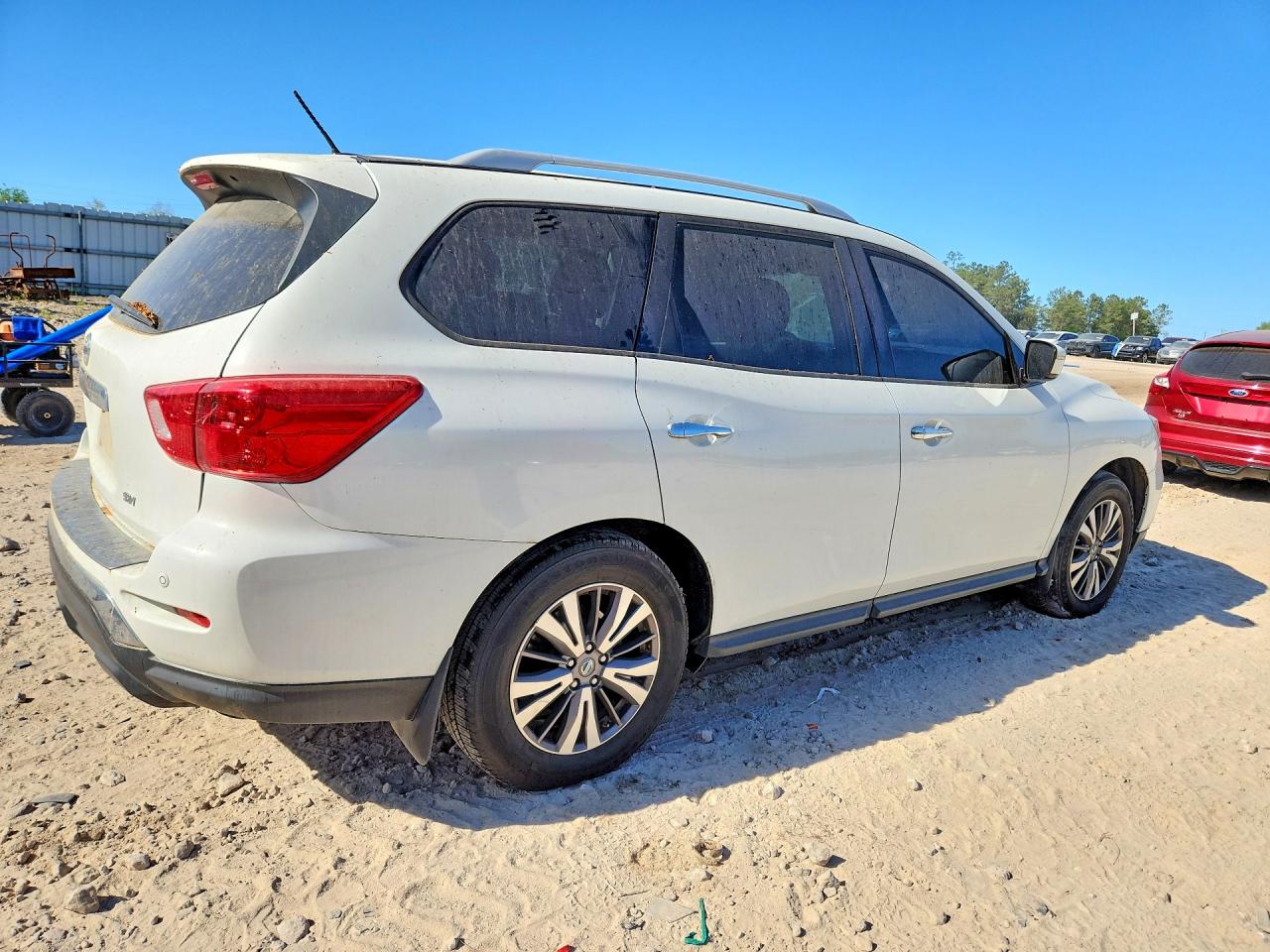2017 NISSAN PATHFINDER