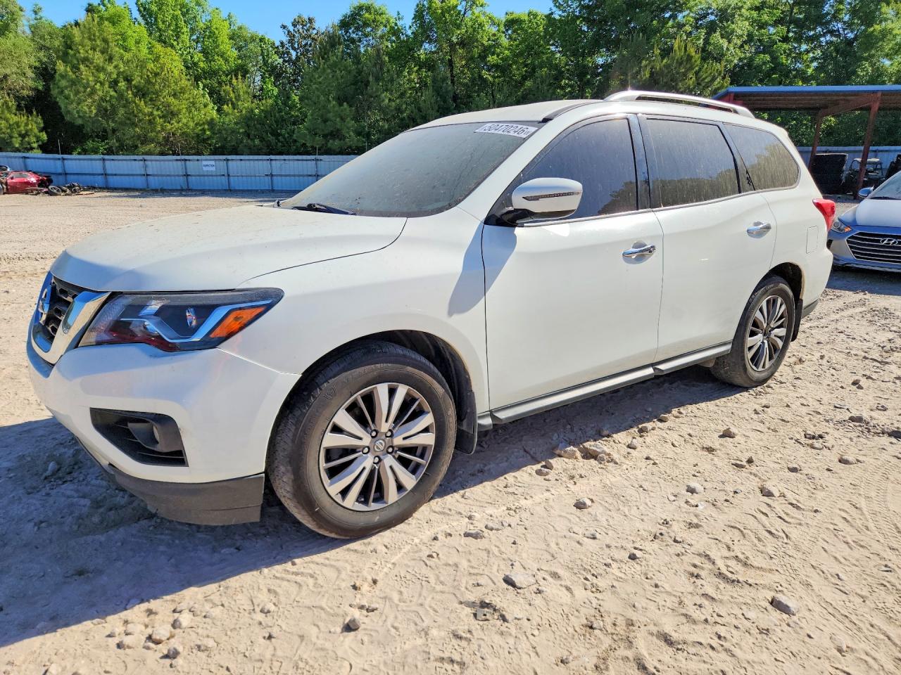 2017 NISSAN PATHFINDER