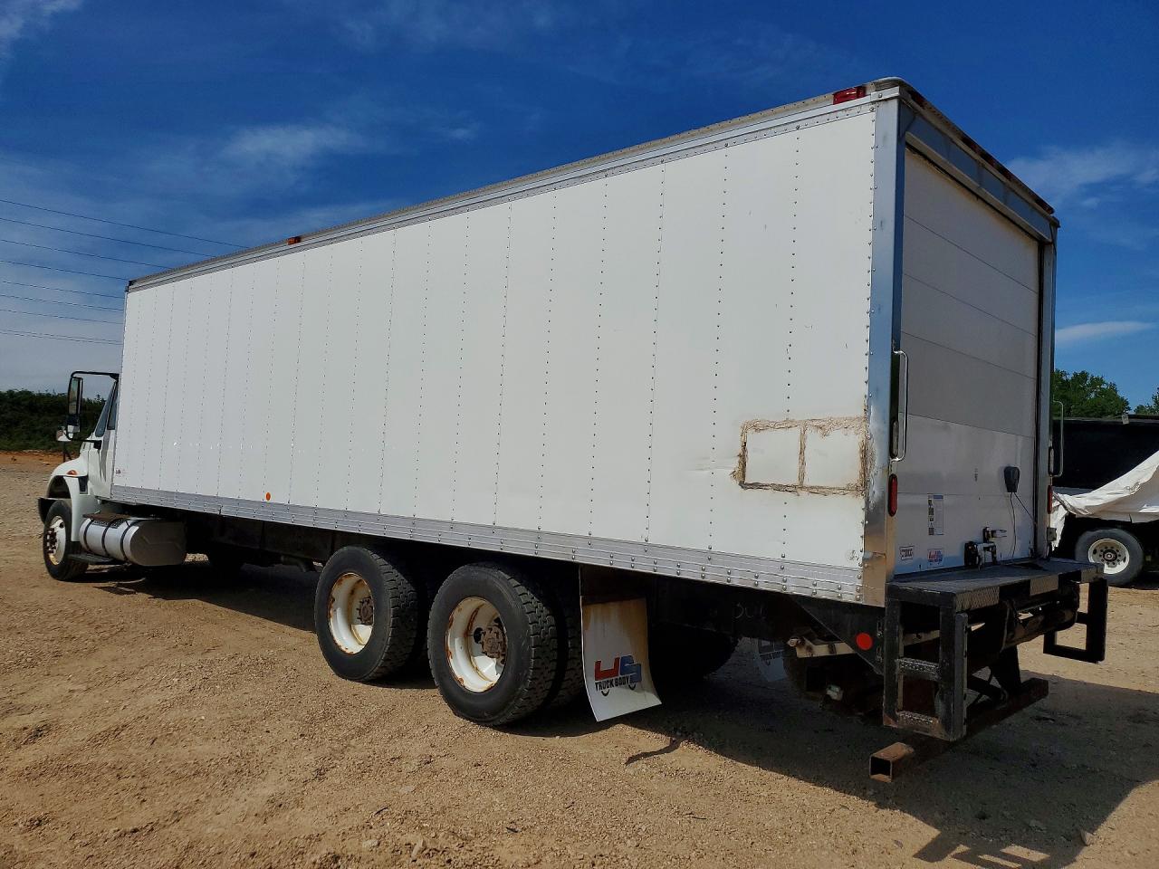 2015 INTERNATIONAL 4000 SERIE