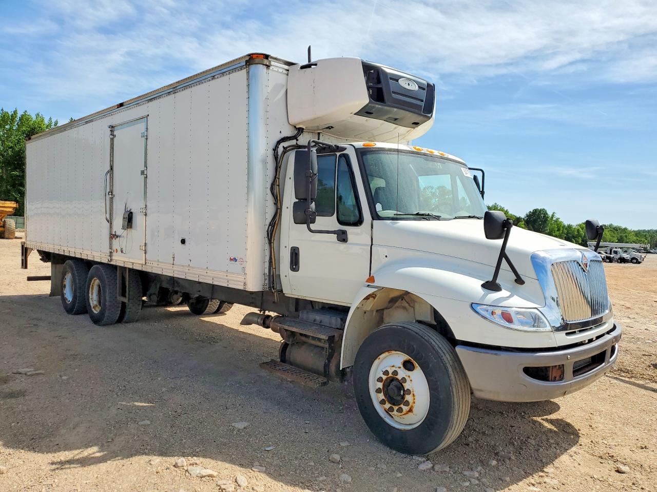 2015 INTERNATIONAL 4000 SERIE