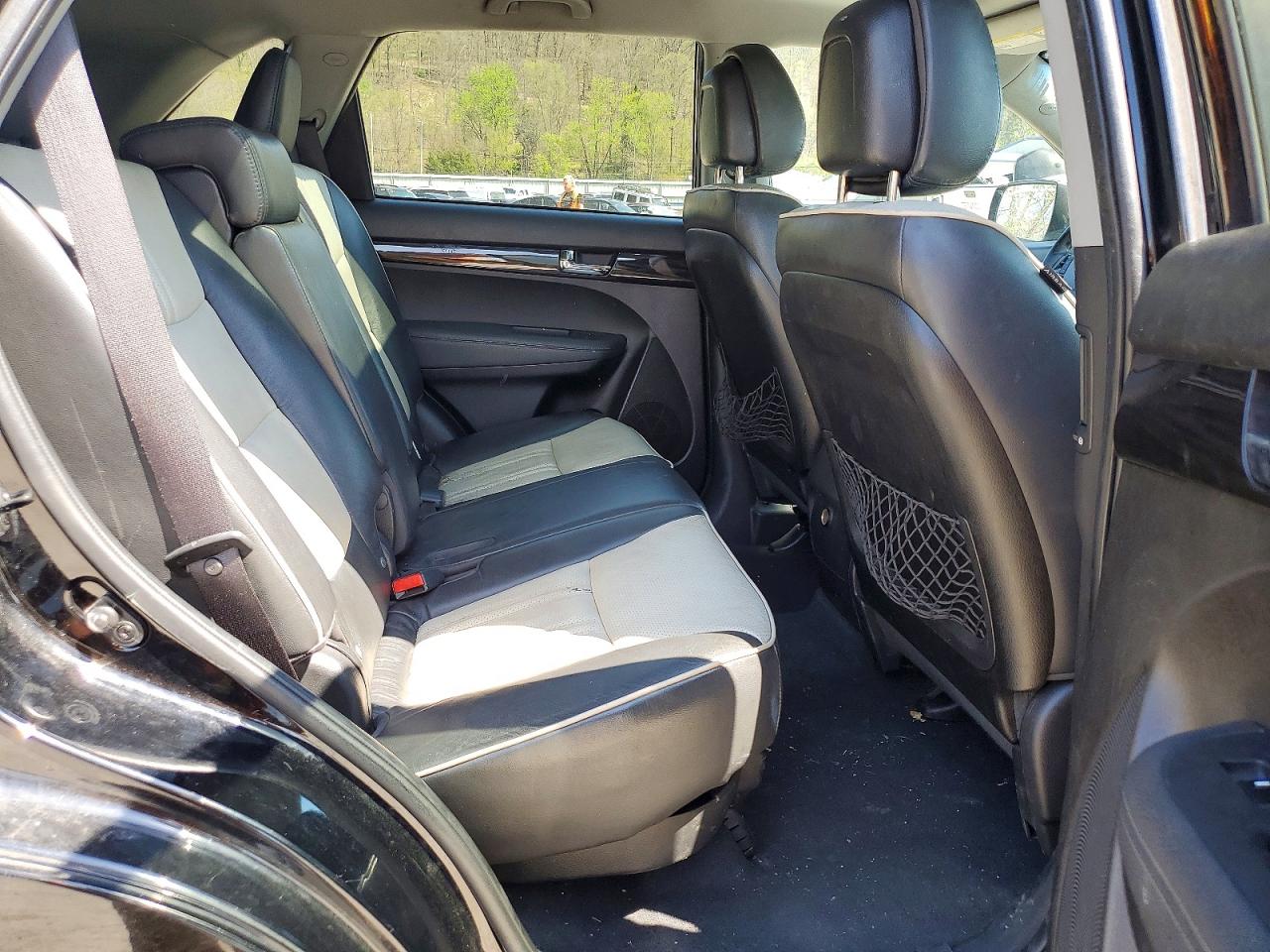 2012 KIA SORENTO