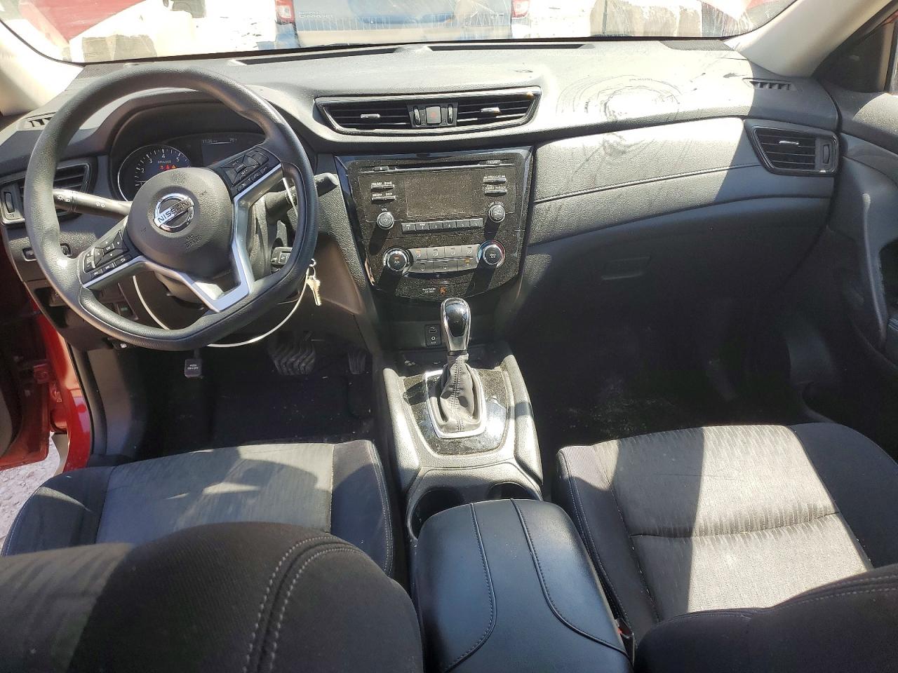2017 NISSAN ROGUE