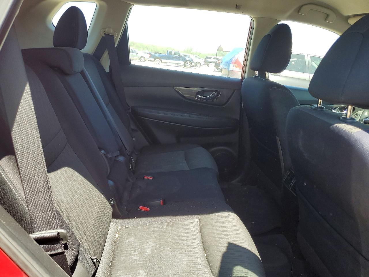 2017 NISSAN ROGUE