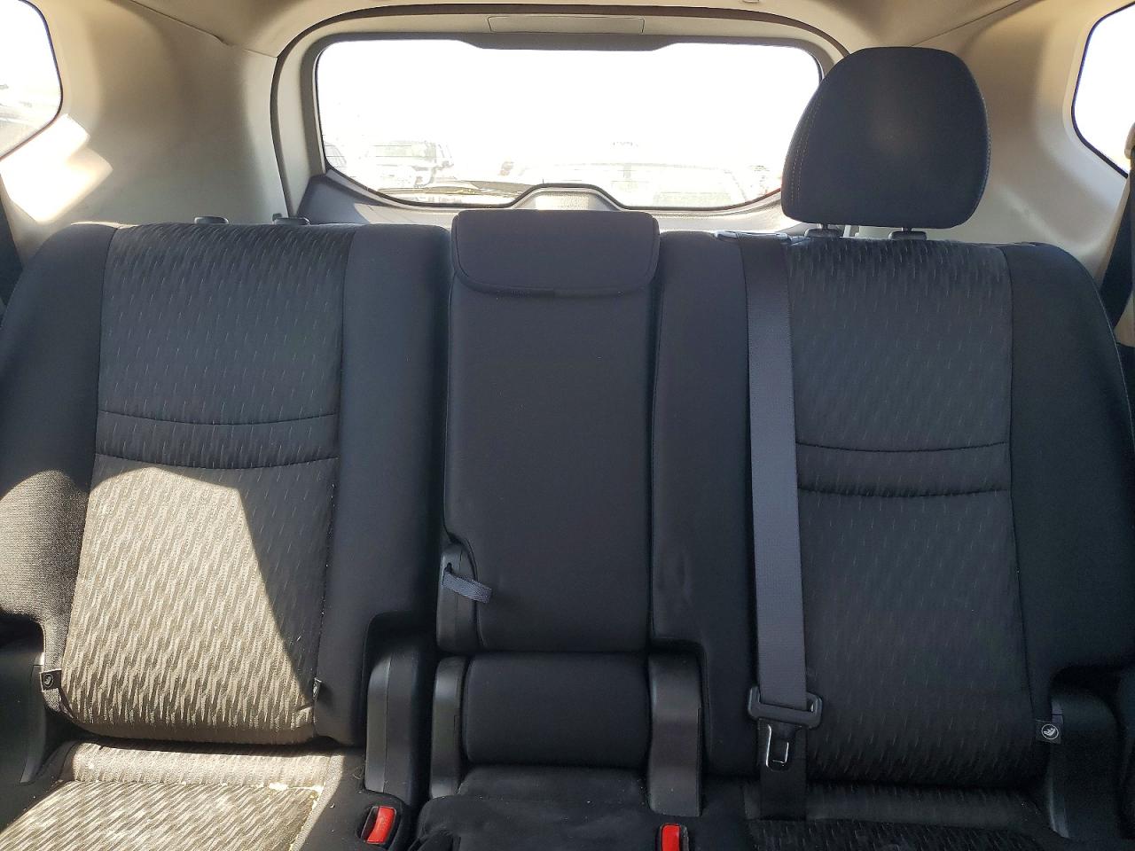 2017 NISSAN ROGUE
