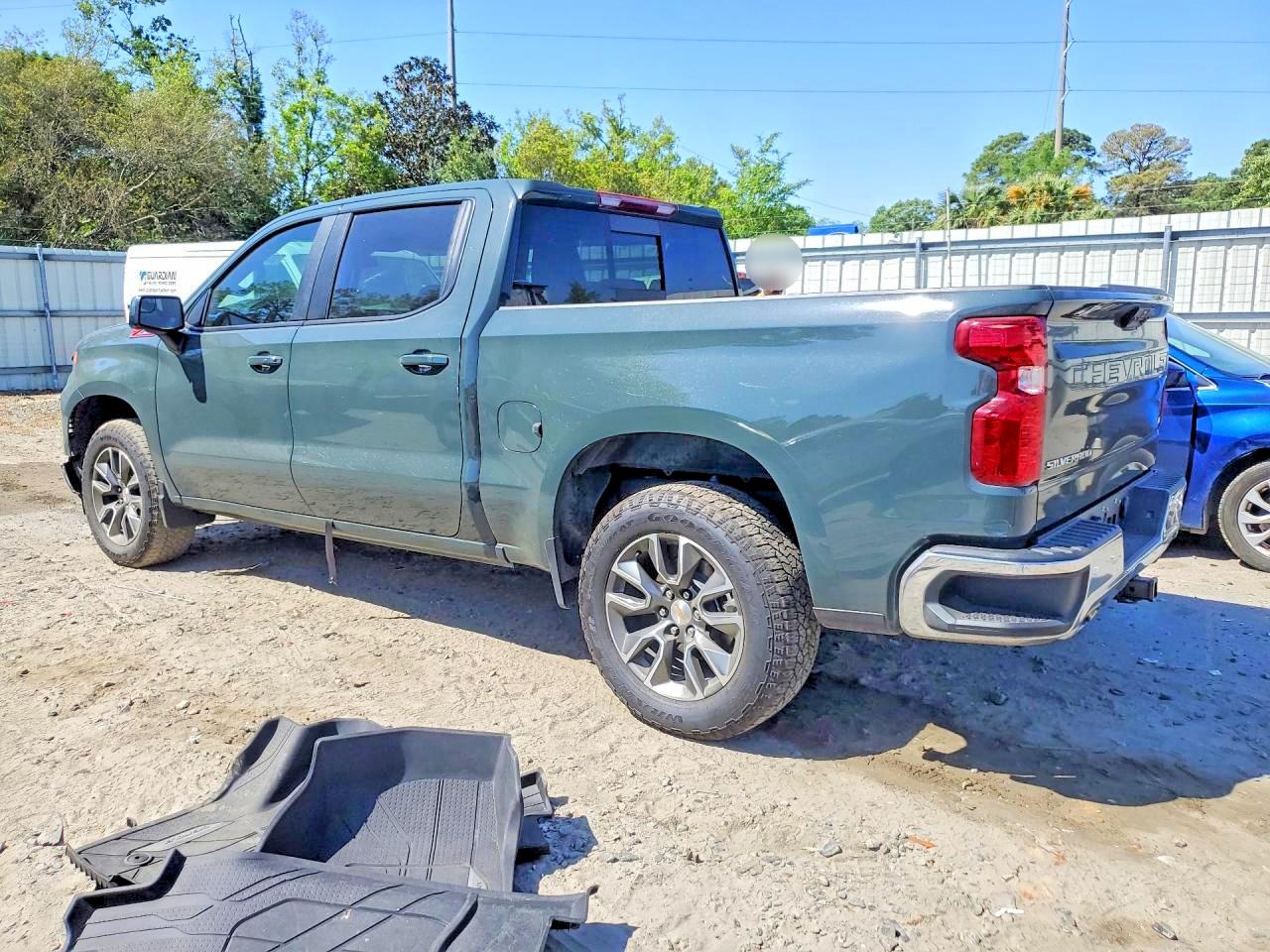 2025 CHEVROLET SILVERADO