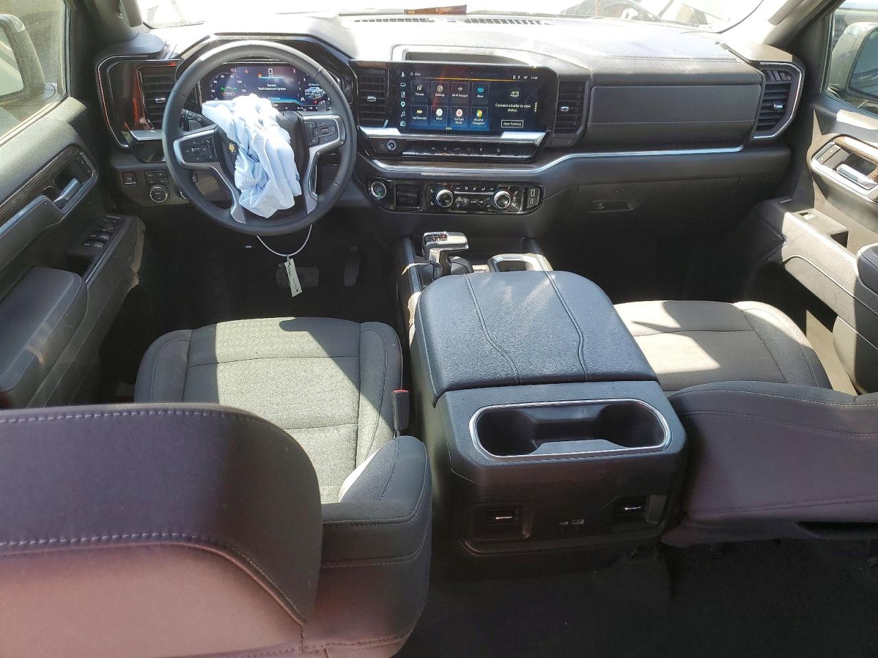 2025 CHEVROLET SILVERADO