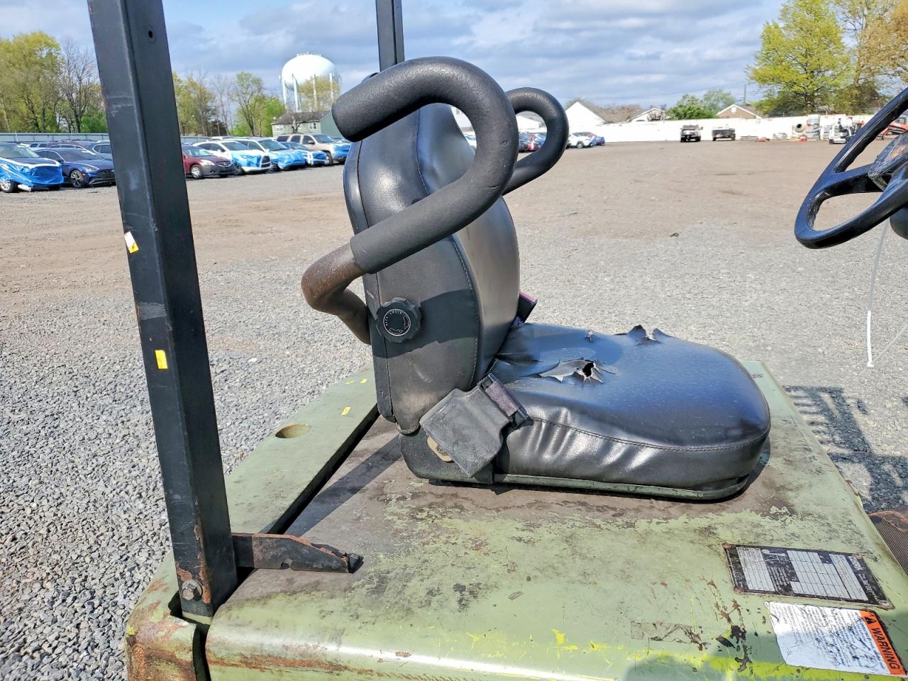 2000 CLARK FORKLIFT