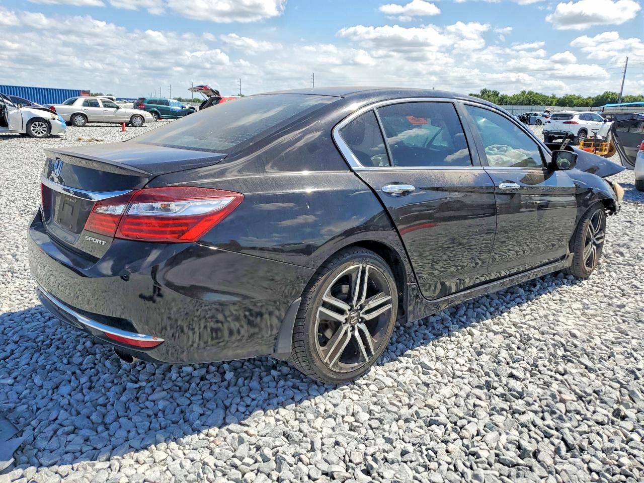 2017 HONDA ACCORD